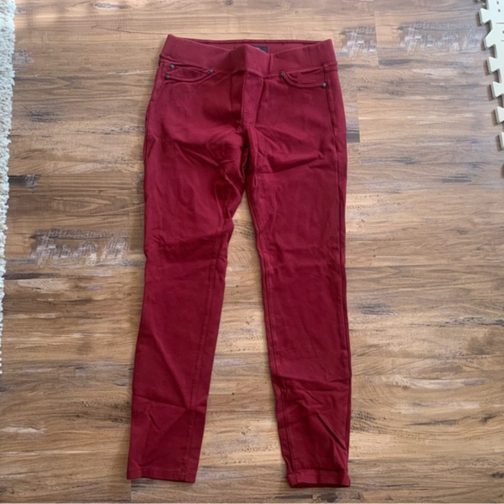 NWOT Liverpool maroon pull on jeggings /jeans/ leggings • size 8/29